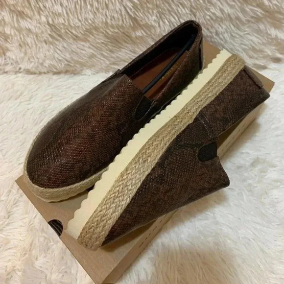 Electric Karma Women's Lola Chocolate Slip-on 9 - Picture 5 of 8